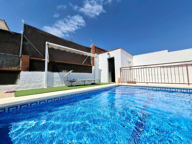 Villa Montimar de 3 Hab con Piscina Privada & Parking - image 16