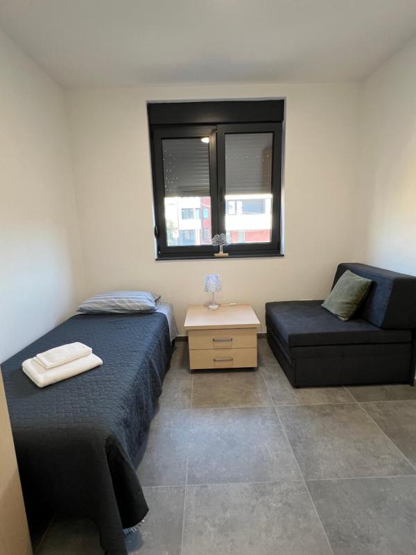 DC Executive Apartments - image 6