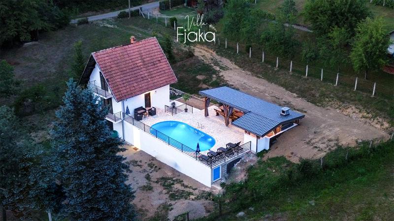 Villa Fjaka - image 1