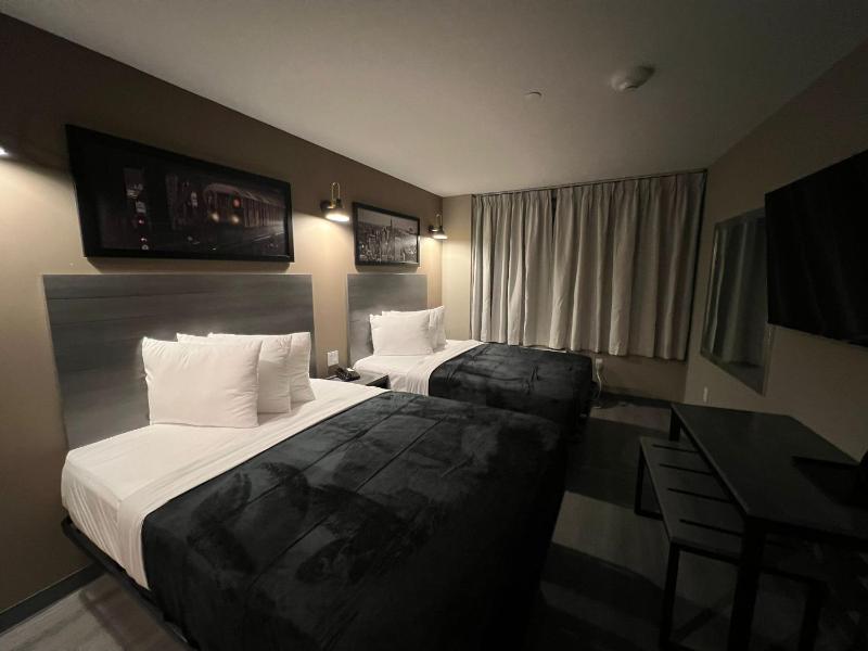 LIV Hotel Bronx GRAND OPENING - image 7