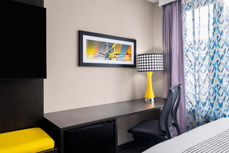 GLo Best Western Bronx NYC - image 10