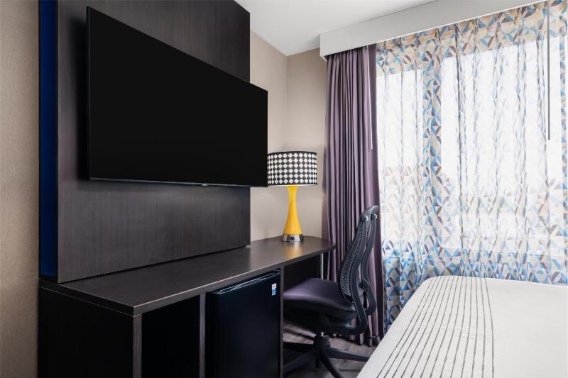 GLo Best Western Bronx NYC - image 5
