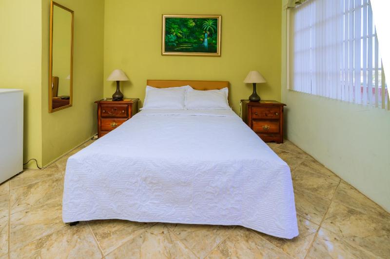Carolyn's View Guesthouse - image 14