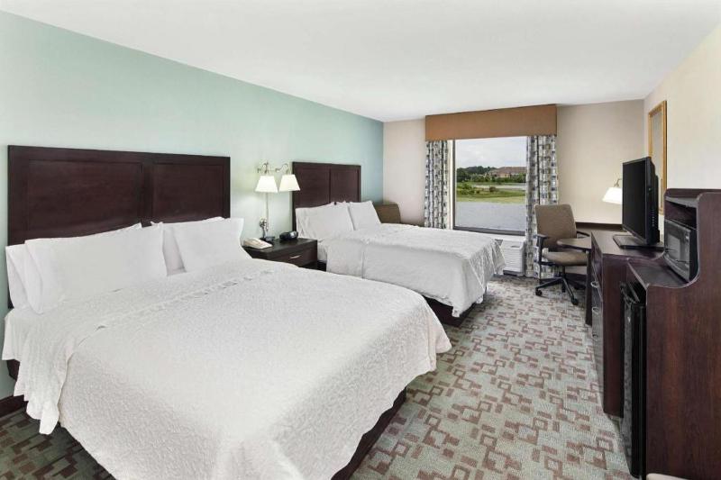 Hampton Inn & Suites Savannah-Airport - image 14