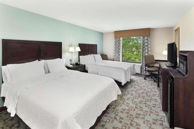 Hampton Inn & Suites Savannah-Airport - image 33