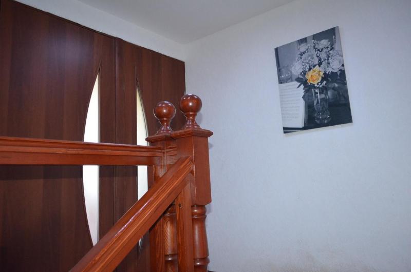 Twin Room image 2