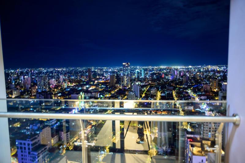 Central Phnom Penh Agile Sky Suite - image 15
