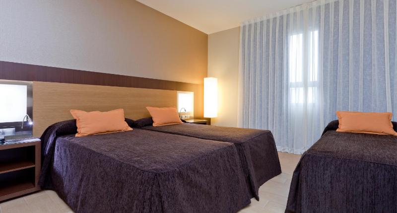 Triple Room image 3