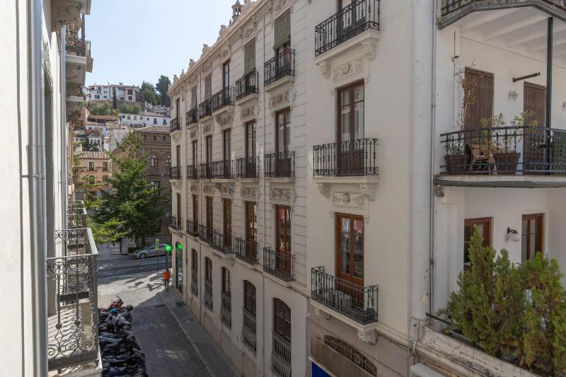BiBo Suites Marques de Falces - image 5
