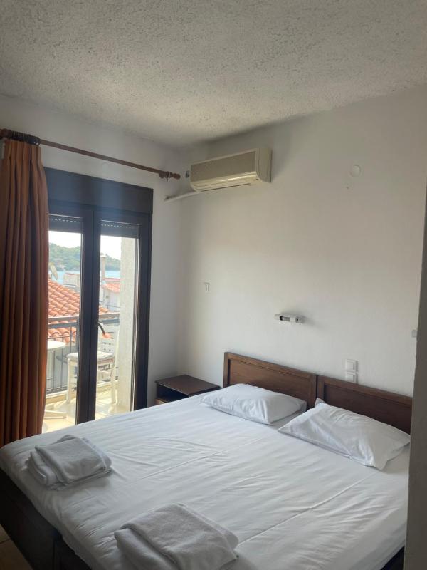 Eros-Iros Portside Stays Skiathos The Authentic Sporadean Living - image 6