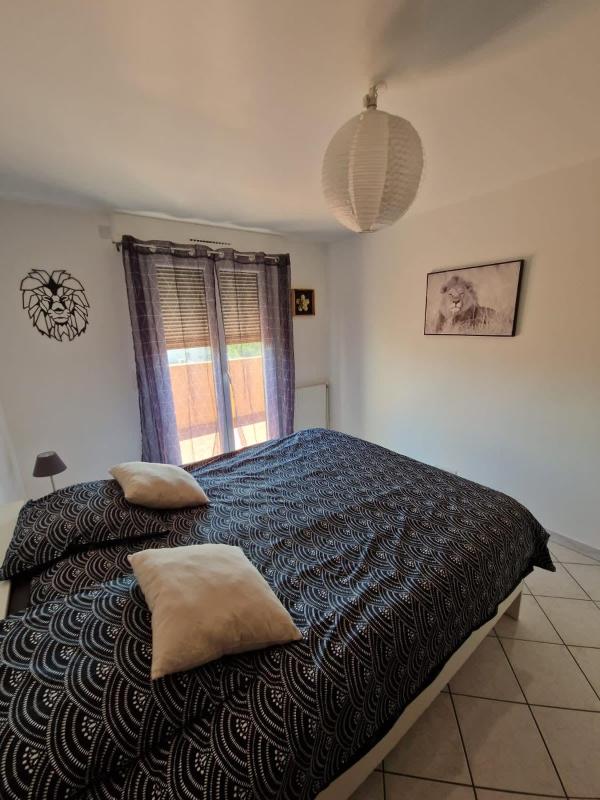 Comfortable stay near the beach and the center - image 23
