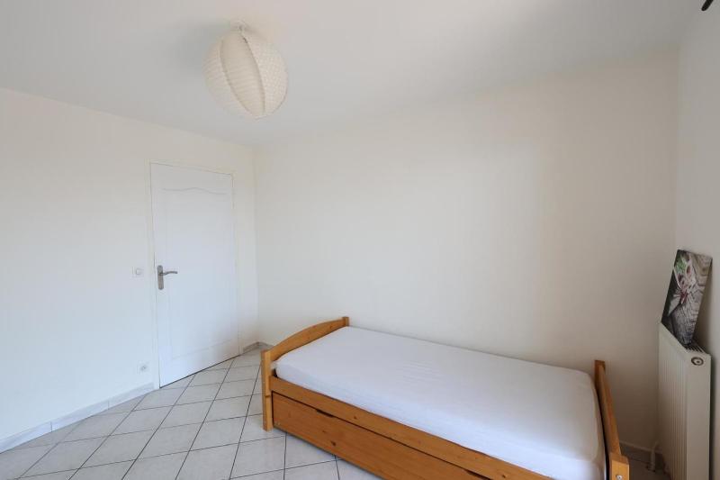 Comfortable stay near the beach and the center - image 12