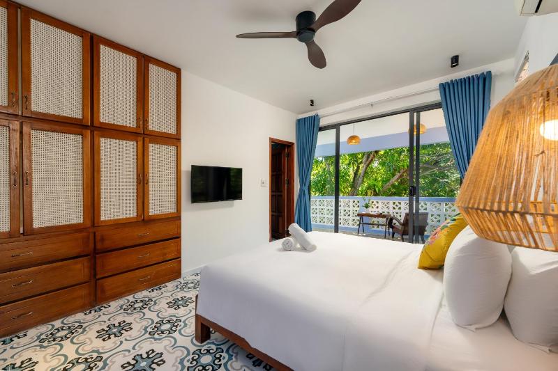 An Bang Coastal Calm House - image 3