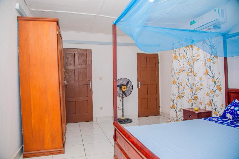 Appartement 2 chambres 1 salon à 15mn aéroport plage - image 13