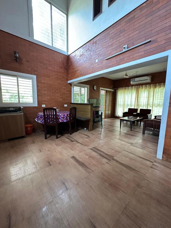 Cottage on Riverside - image 12