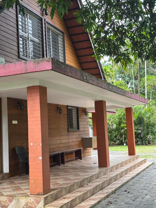 Cottage on Riverside - image 47