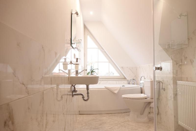 Triple Room image 3
