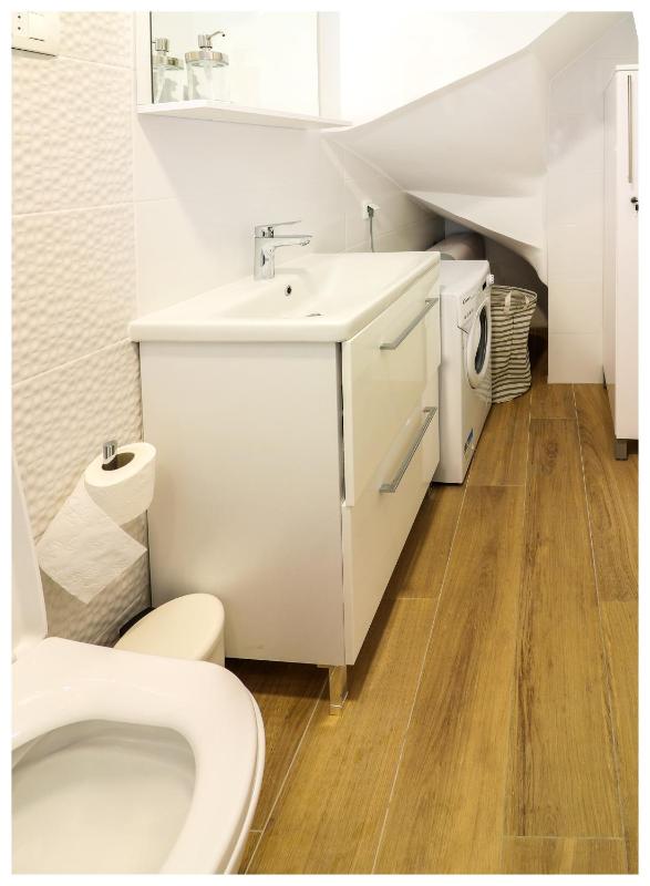 House Gambin - image 21