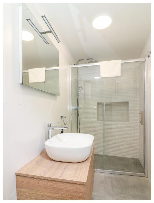 House Gambin - image 32