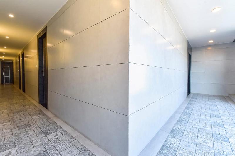 Av Royale GMS Road - image 14