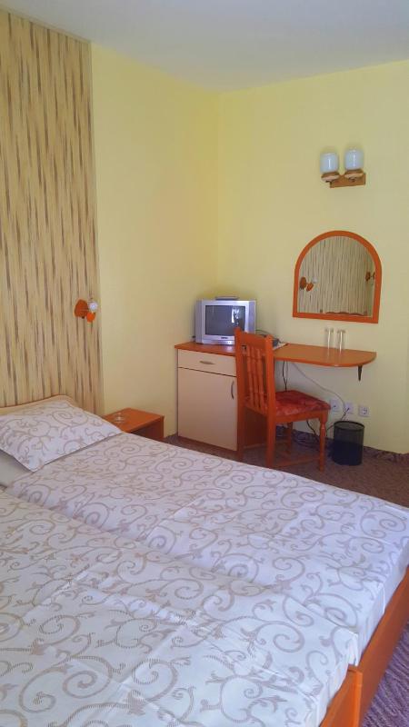 Double or Twin Room with Balcony image 3