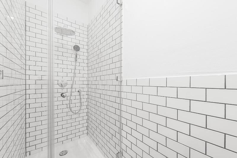 Mitte Loft group & family friendly 150m2 2BRs 2Bathrooms living & dinning room  4 - 8 Guests - image 13