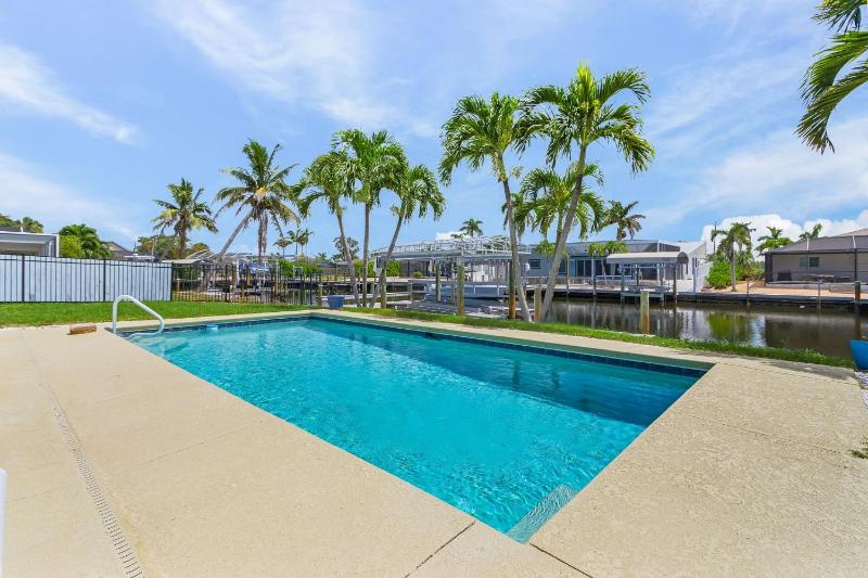 7 Dockside Dream- 3BR 3BA Pool Home with Water views! home - image 16