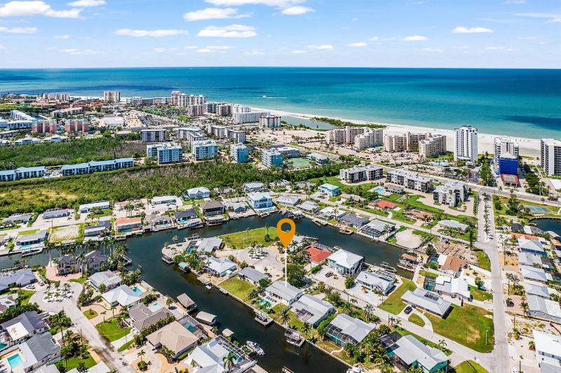 7 Dockside Dream- 3BR 3BA Pool Home with Water views! home - image 8
