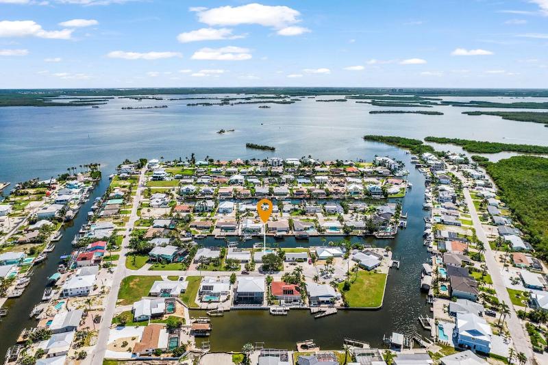 7 Dockside Dream- 3BR 3BA Pool Home with Water views! home - image 18