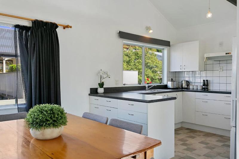 Huon Homestay - image 29