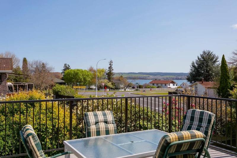 Holiday Haven on Grace - image 31