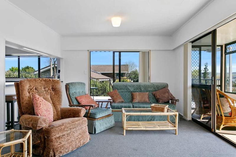 Holiday Haven on Grace - image 30
