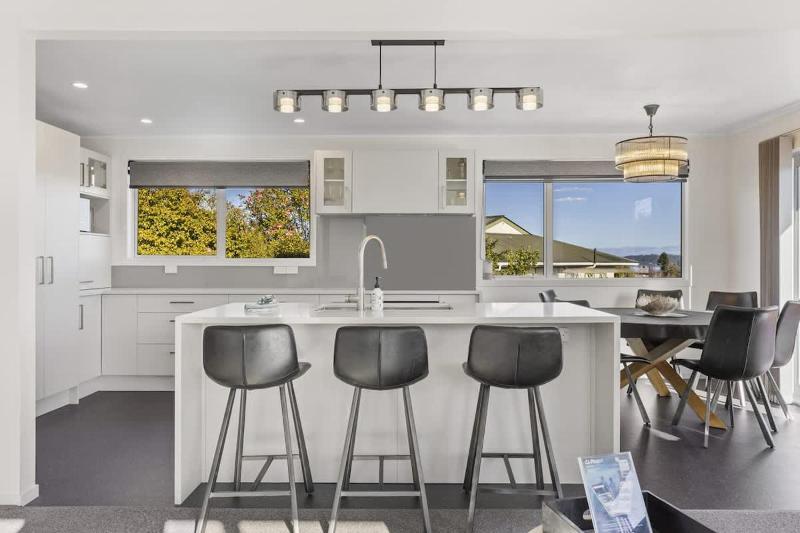 Kensington Gem-Family Getaway - image 4