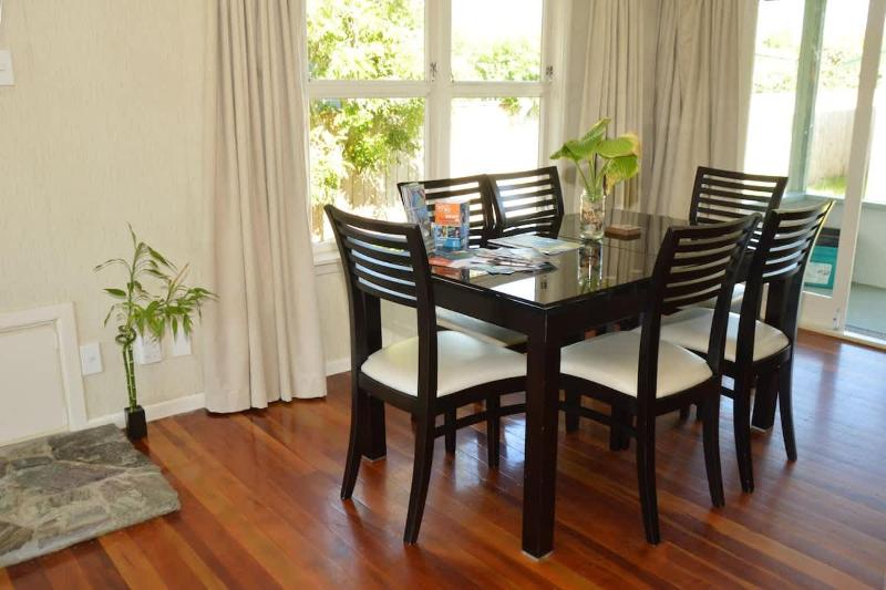 Happiness is Huia a block from the lake - image 8