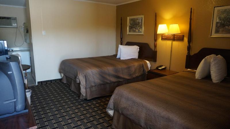 Double Room with Two Double Beds image 1
