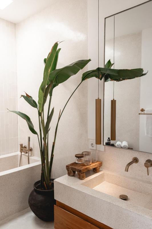 the macan - Romantic Canggu Escape 1BR Pool Villa - 700m to Beach - image 42