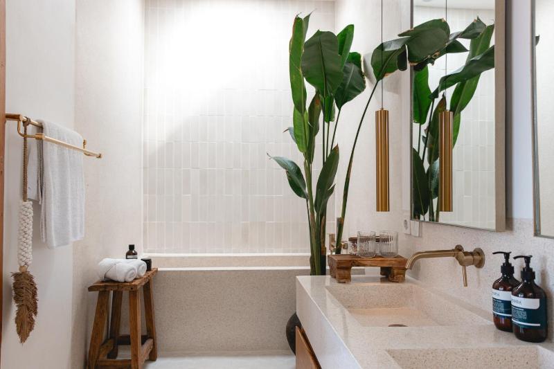 the macan - Romantic Canggu Escape 1BR Pool Villa - 700m to Beach - image 50