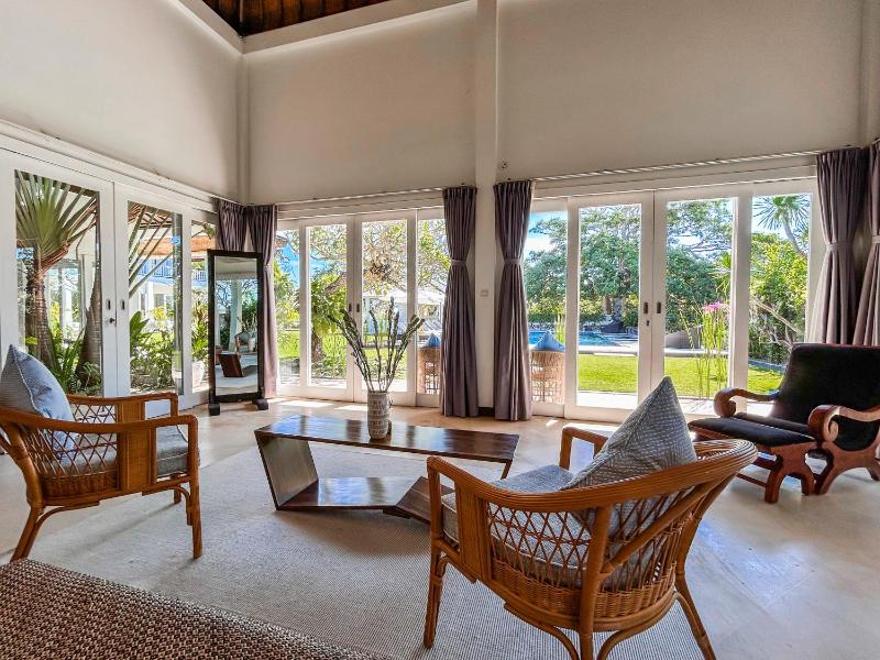 The Backyard Bingin - Private Mansion overlooking Bingin Beach with Cook Ideal for Private Events and Weddings - image 13