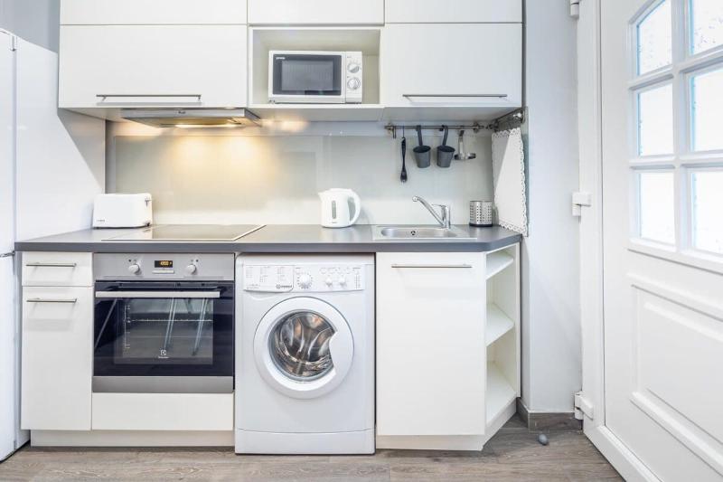 Very Central & Cozy apartment - image 5