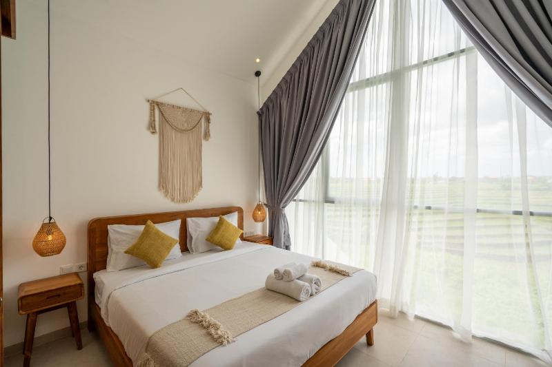 Sunrise Bliss 15 Ricefield View Private Pool Villa By Bali Bliss Properties - image 2