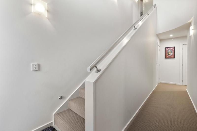 Lake View Bliss - Lake Taupo Holiday Home - image 12