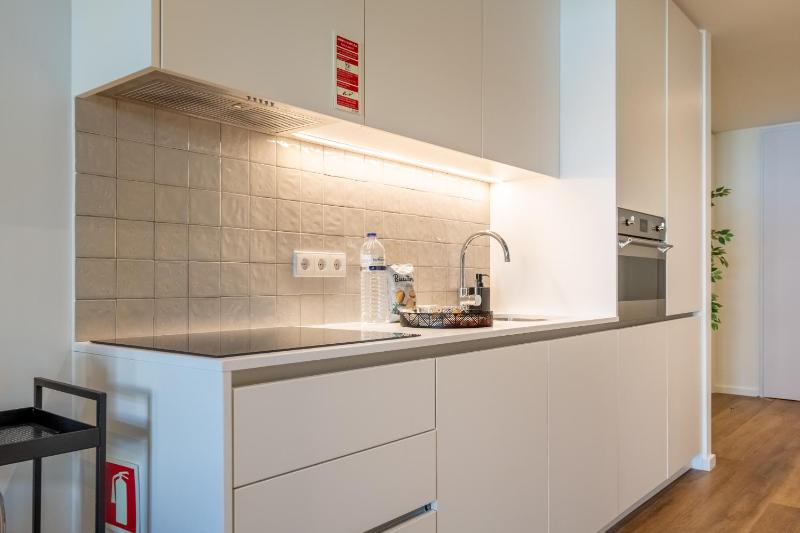 Sao Bento Luxury Hideaway 2 Bedroom Downtown Porto - image 9