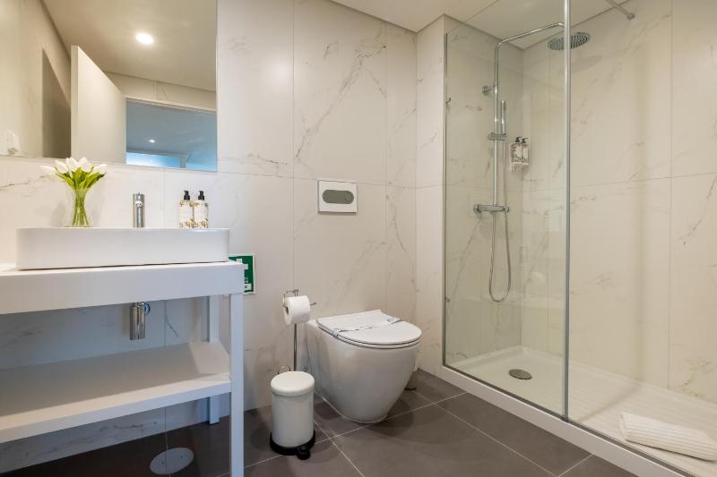Sao Bento Luxury Hideaway 2 Bedroom Downtown Porto - image 8