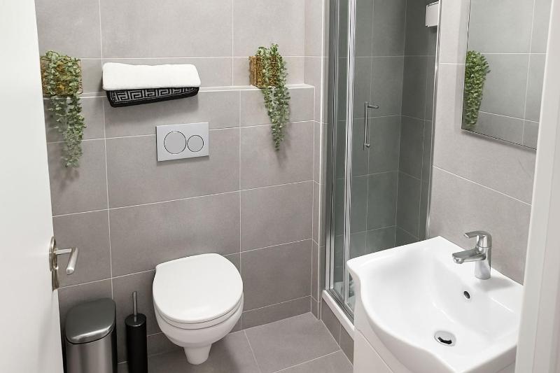 City Apartment Prime Dublin City Centre Dominic Street LUAS OConnell Street - image 5