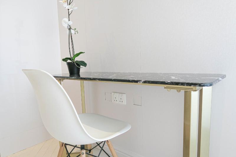 RR Cozy Studio & Suite - image 14