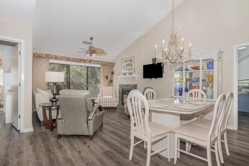 Exquisite 3 bedroom 3 bath villa - 19E West Hyde Park - Kingston Plantation villa - image 37