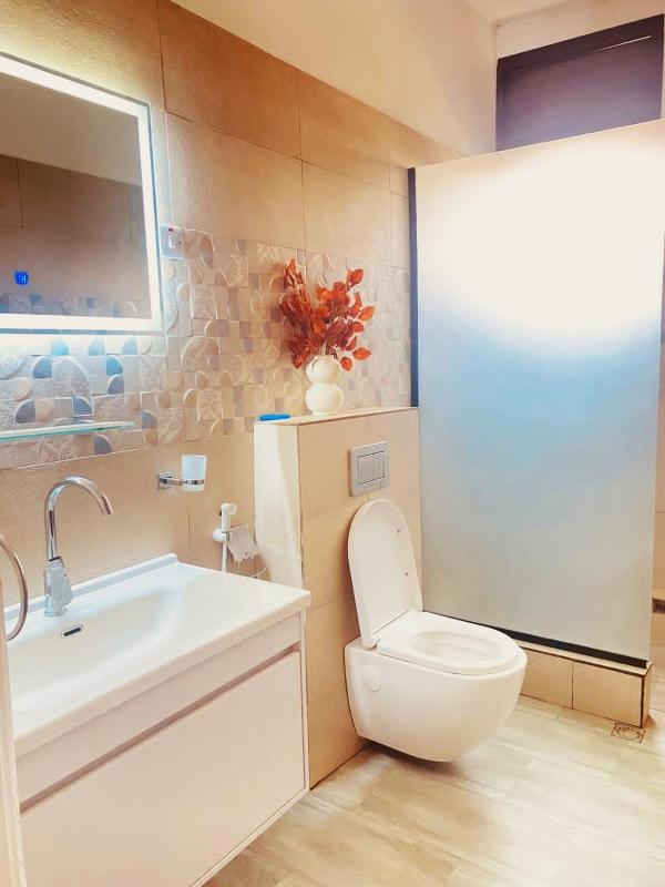 COMFORT INN-Executive Apartments - image 9