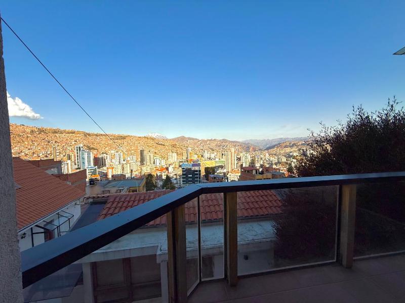 Departamento mirador en Villa Florita la mejor vista de La Paz - image 6