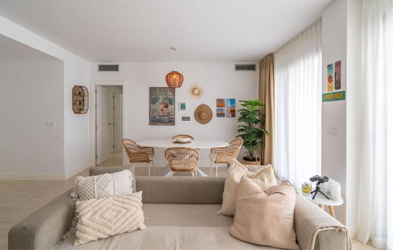 Experience Elevated Living at this Pure South Penthouse - image 14