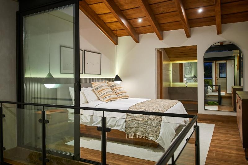 Singular Signature Residences - image 15